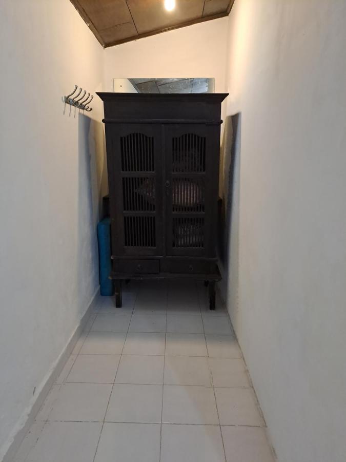 Shalana Homestay- formerly Teka Teki House Seminyak  Bagian luar foto